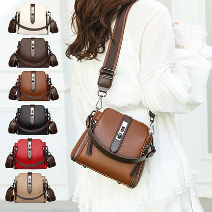 Елегантна дамска чанта през рамо